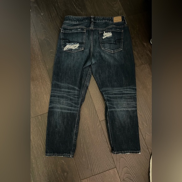 American Eagle AE Tomgirl Distressed Jeans SZ 8 - Picture 3 of 8